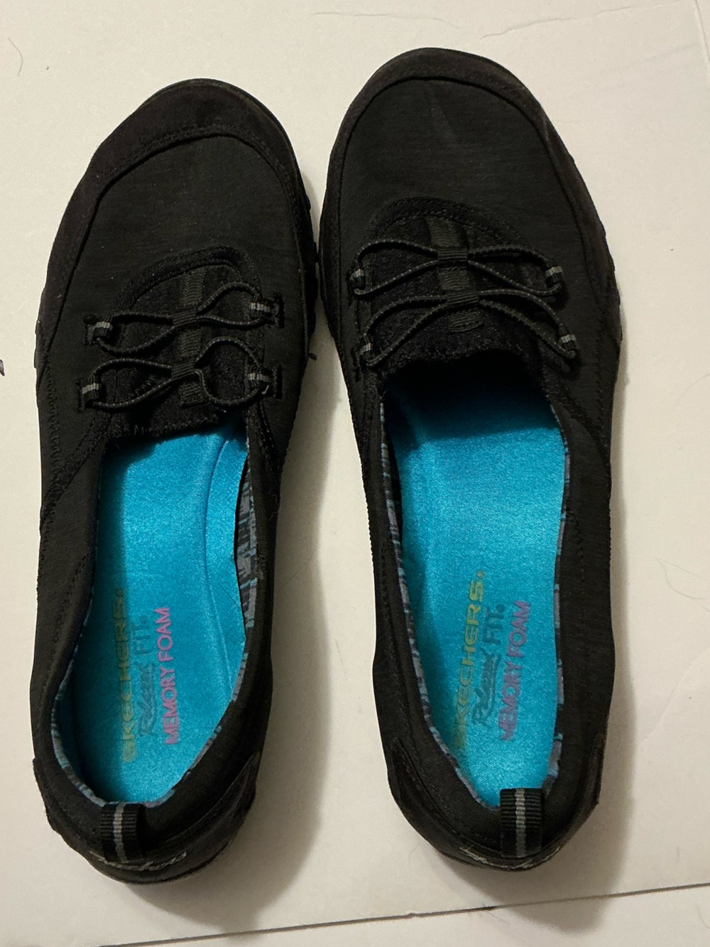 Skechers Women’s Breathe Easy Black Relaxed Fit Comfort Slip on Flats